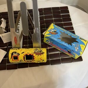 1999 Motts Advertising Item Mil-looney-um Camera For Kids NIB Complete